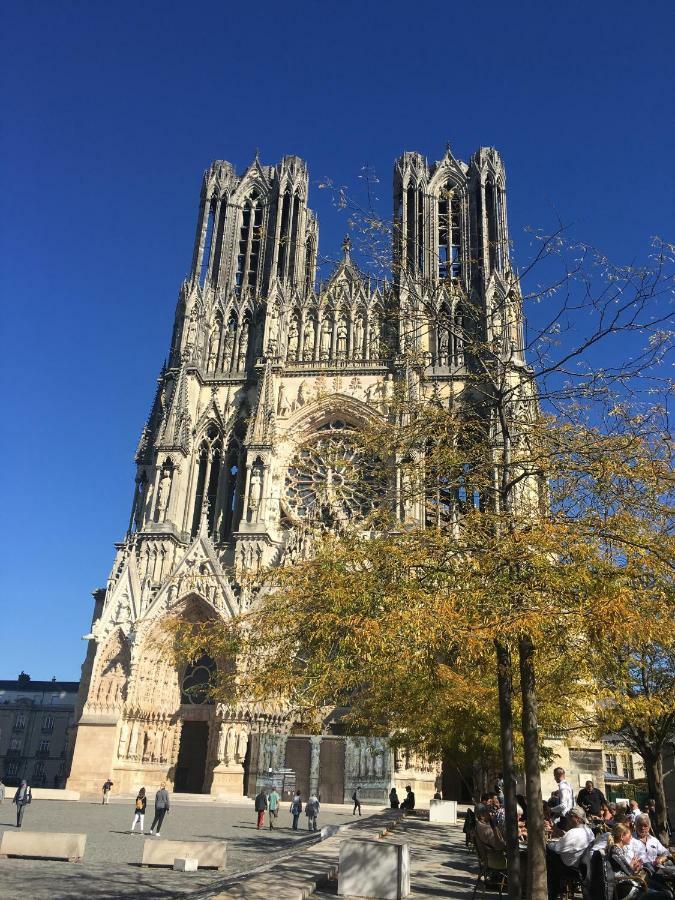 Bedinreims "Burgundy Bottle" 110M2 Exceptional, 4 Chambres Doubles, 2 Bain, Free Park & Wifi, Tout Equipe Luaran gambar