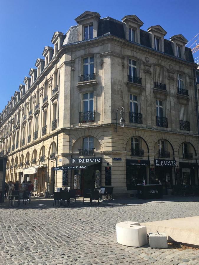 Bedinreims "Burgundy Bottle" 110M2 Exceptional, 4 Chambres Doubles, 2 Bain, Free Park & Wifi, Tout Equipe Luaran gambar